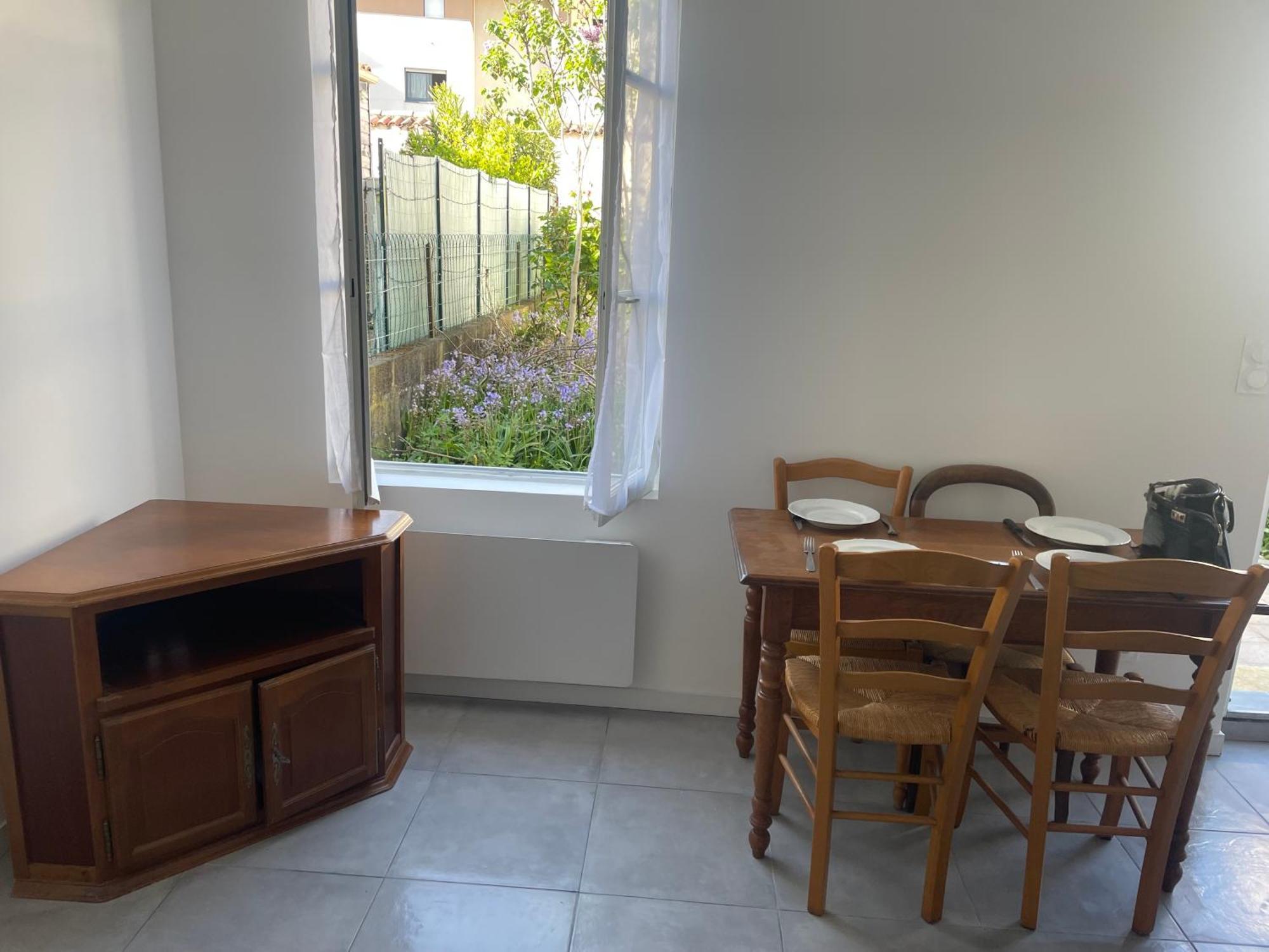 Maison Totalement Renovee Ла Рошел Екстериор снимка