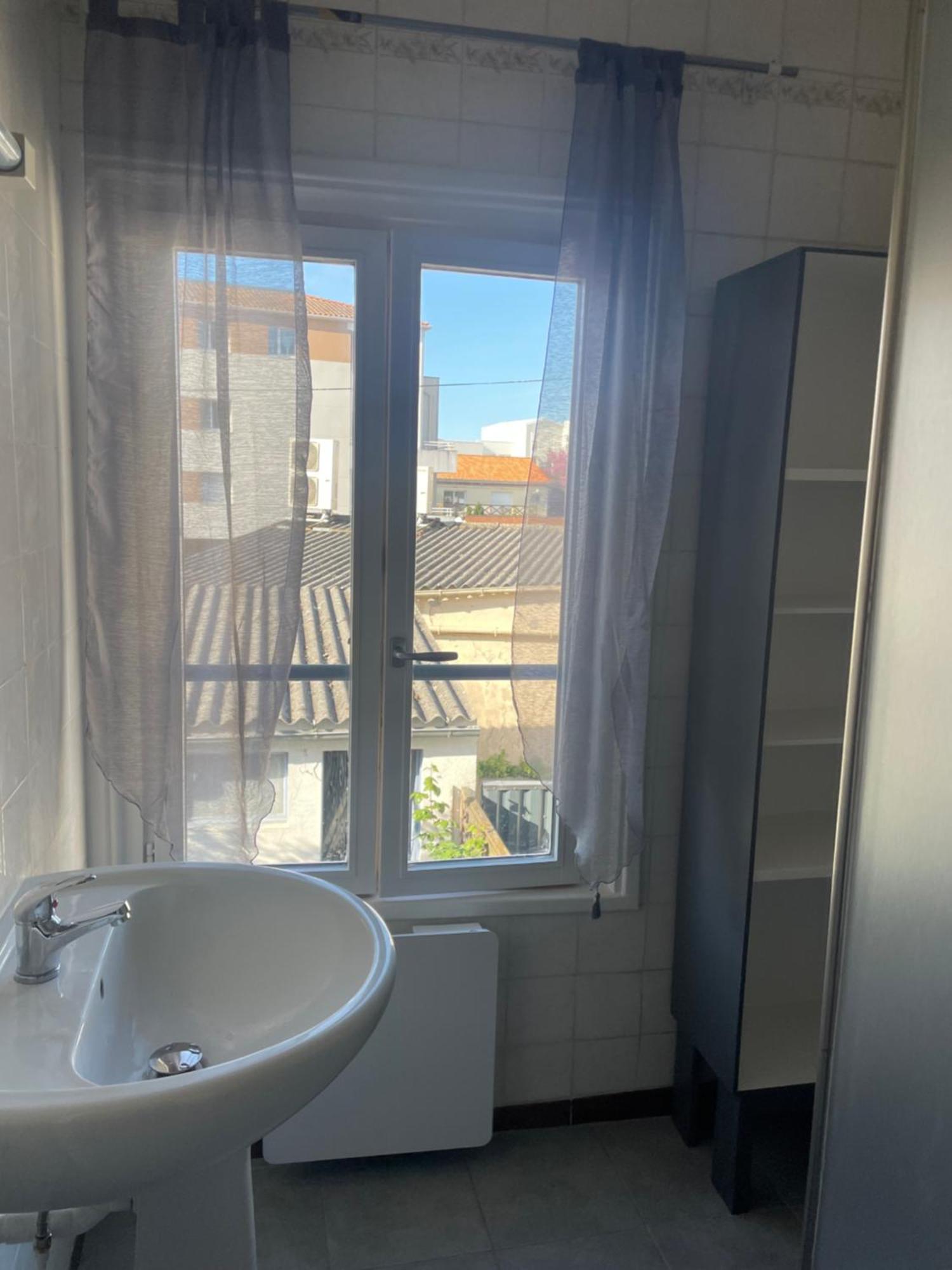 Maison Totalement Renovee Ла Рошел Екстериор снимка